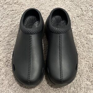 Ugg Tasman Sport for big kids size 5